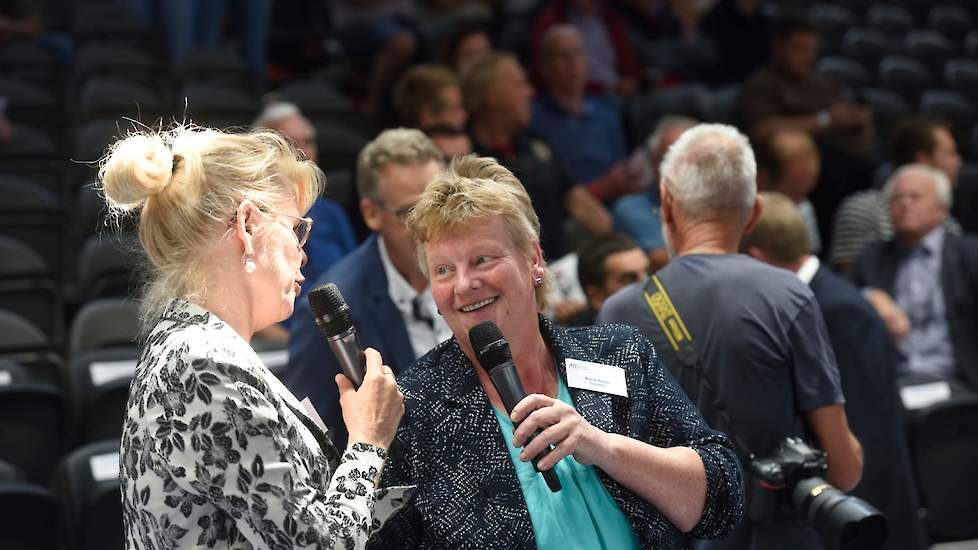 De presentatie van de show was in de vertrouwde handen van José Buijs en Alice Booij.