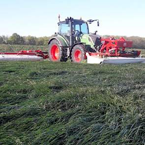 Al op 22 april maaide deze veehouder en gedreven grasteler in het Zeeuwse Nieuwerkerk een mooie snede LG HAVERA 1 + 6