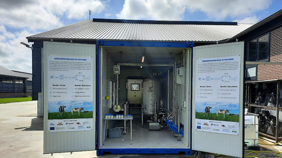 De indikkingsinstallatie is in een container geplaatst.