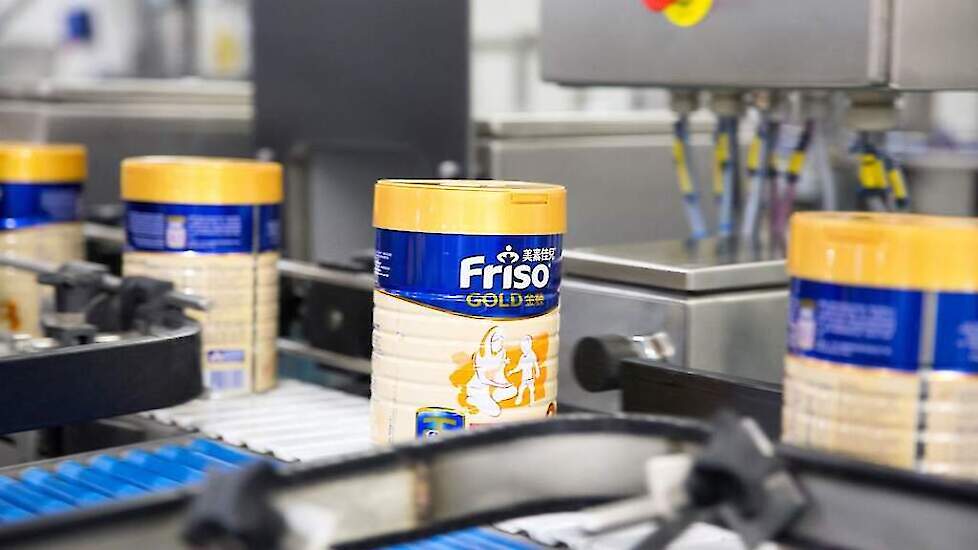 Productie van Friso-babymelkpoeder in de fabriek in Beilen.