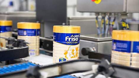 Productie van Friso-babymelkpoeder in de fabriek in Beilen.