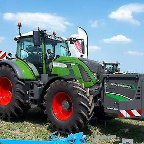 Een trekker die volledig elektrisch wordt aangedreven. Het zat er aan te komen. Agromec bouwde de 700 Vario Electric met zeker 200 pk. In de basis is gebruik gemaakt van een Fendt 718 van de nieuwste generatie. Door de Vario te behouden is een elektrische