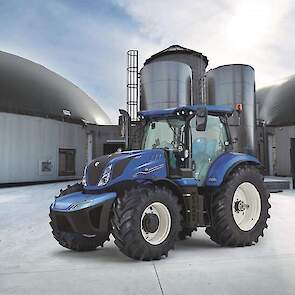 New Holland gooit het over een andere boeg. De fabrikant was al vrij vroeg met de ontwikkeling van een waterstoftrekker. Inmiddels wordt een trekker geproduceerd waarvan de motor op een alternatieve brandstof loopt, namelijk biomethaan. De Methane power l