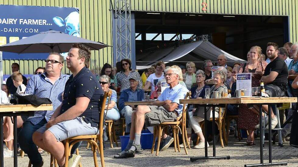 De gastpreker en het Rad van Heemskerk waar veel prijzen vielen te winnen trok veel belangstelling