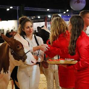 Met de prijsuitreiking van het exterieur kampioenschap zit de show erop voor Jade. Jade eindigt als negende in de groep. „Ik had toch iets hoger gehoopt", blikt Jade terug. „Jurylid Markus Mock uit Duitsland zei dat hij mijn pink prachtig melktypisch vind