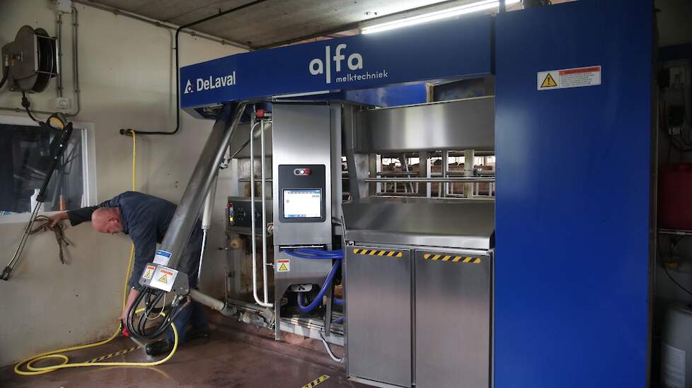 VOF Braakman stelt veel belang aan een goede hygiëne rond de melkrobot.