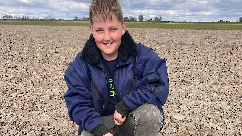 Onze Weidevogels › Eerste Flevolandse kievitsei 2025 gevonden in Luttelgeest