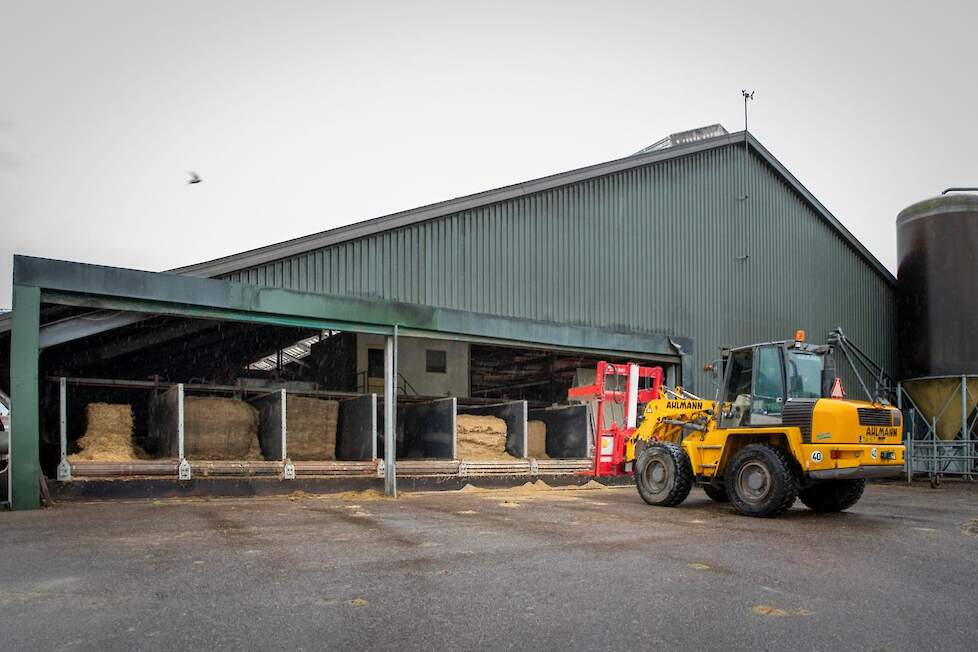 Het laden van de voorraadbunkers kost ongeveer 15 tot 20 minuten per keer.