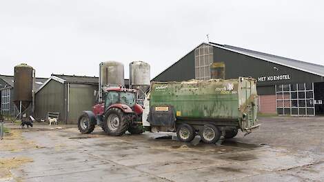 Voerwagen bij Netwerkdeelnemer Sjoerd van der Helm - NPB