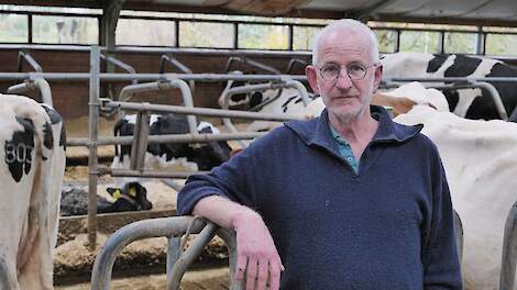 Melkveehouder Durk Oosterhof: ‘Het kalf bij de koe-systeem klopt’
