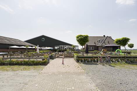 Boerderij Polderzicht in Ouderkerk aan de Amstel, in de polder de Ronde Hoep - NPB