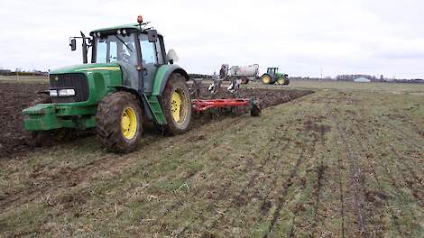 ZuivelNL stuurt brandbrief naar minister om verlagen gebruiksnormen op grasland