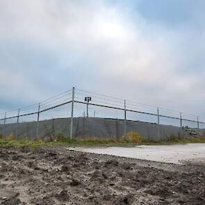 Mestzak op veldkavel