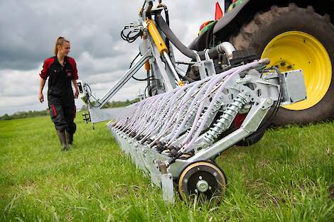 Melkveehouder bij precisiebemester