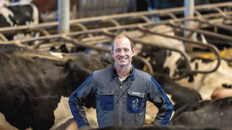 Melkveehouder Wytze Kinderman combineert robotmelken met weidegang door te sturen op grasopname