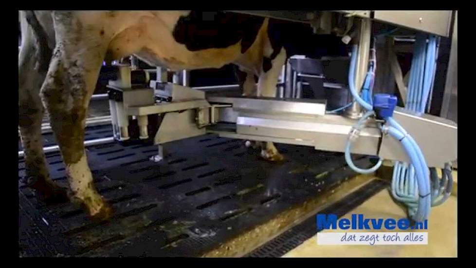 Nieuwe Fullwood melkrobot M2erlin in de praktijk