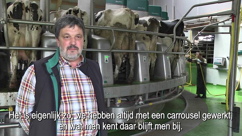 DairyProQ: automatisch melken in een carrousel - www.melkvee.nl