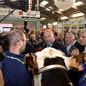 De Franse landbouwminister Stéphane Travert opende de beurs op dinsdag. 'Uiteindelijk beslist de consument', verklaarde hij de opvatting van de nieuwe regering van de Franse president Macron. Maar tegelijkertijd heeft de regering Macron ook aandacht voor