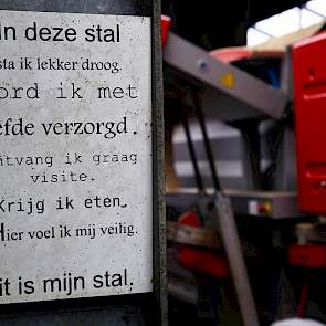 Kaasboerderij De Stelp ontvangt bussen vol gasten, uit het hele land. “We voelen ons ambassadeurs van de sector”, zeggen Theo en Dory van der Gun, die willen uitstralen op een zo diervriendelijk mogelijke wijze te werken.