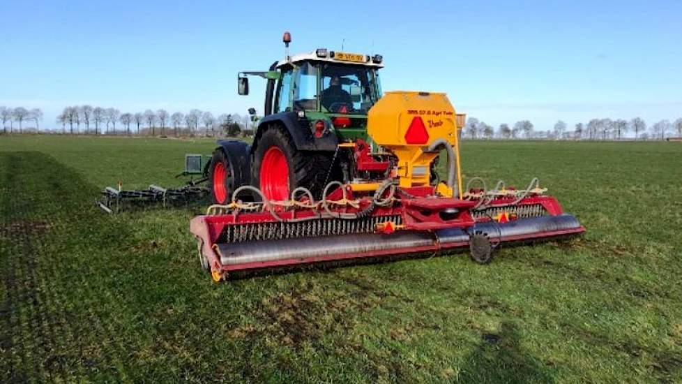 Met de 5,8 meter brede doorzaaimachine ligt de capaciteit hoog